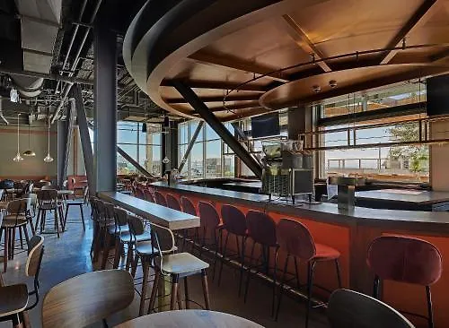 Hotel Sable At Navy Pier Chicago, Curio Collection By Hilton