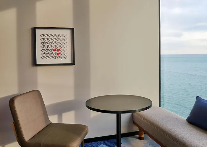 Hotel Sable At Navy Pier Chicago, Curio Collection By Hilton 4*