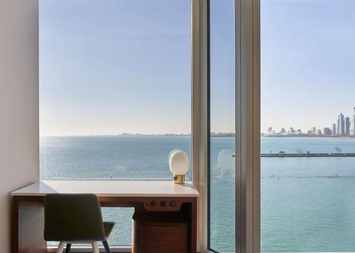 Sable At Navy Pier Chicago, Curio Collection By Hilton 4*