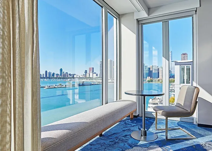 Sable At Navy Pier Chicago, Curio Collection By Hilton Hotel 4*