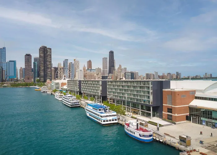 Sable At Navy Pier Chicago, Curio Collection By Hilton 4*