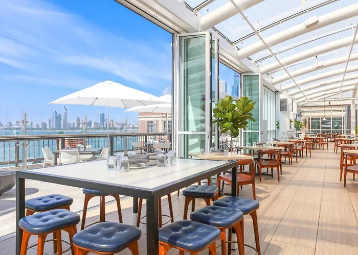 Hotel Sable At Navy Pier Chicago, Curio Collection By Hilton 4*