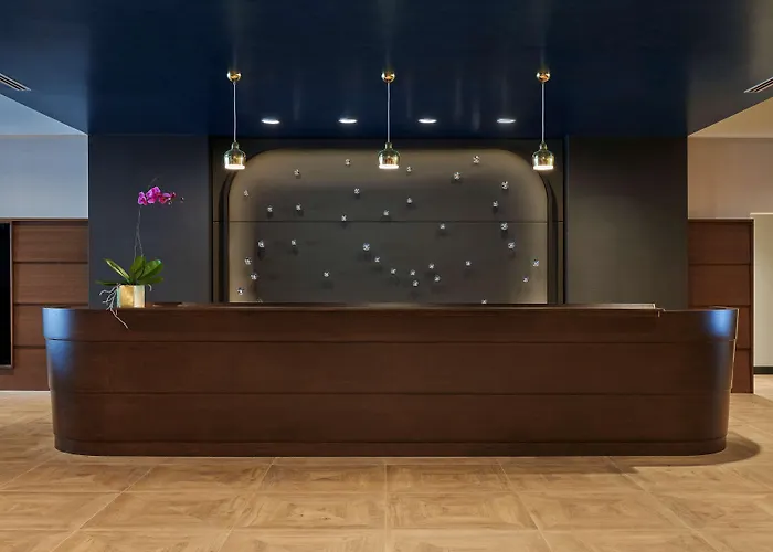 Hotel Sable At Navy Pier Chicago, Curio Collection By Hilton 4*