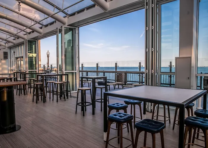 Sable At Navy Pier Chicago, Curio Collection By Hilton Chicago