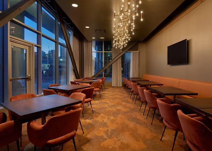 Hotel Sable At Navy Pier Chicago, Curio Collection By Hilton Chicago
