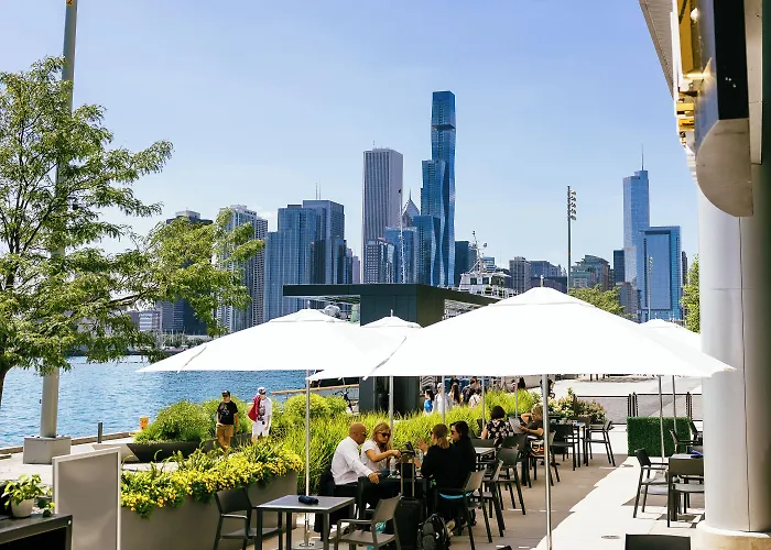 Hotel Sable At Navy Pier Chicago, Curio Collection By Hilton